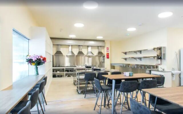 Hobson Lodge - Hostel