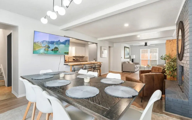Spacious Retreat 8 Bedroom River