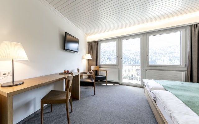 Boutique Hotel GuardaVal Scuol – Guest Rooms – Scuol