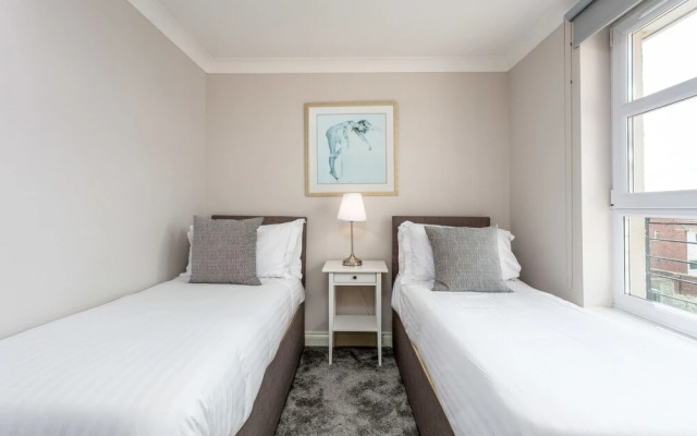 Elms Way - Donnini Apartments