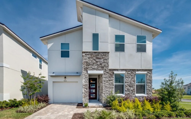 Windsor at Westside 9001