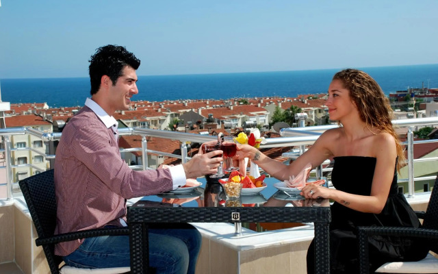 Lara Diamond Hotel
