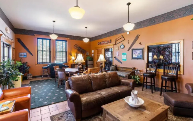 Cripple Creek Hospitality House & Travel Park