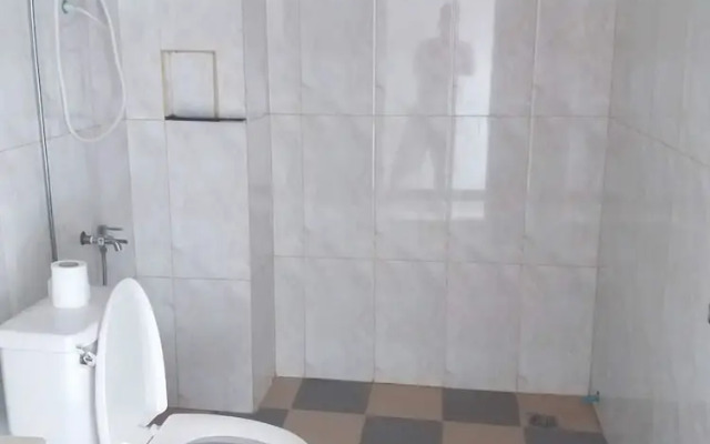 Blue Diamond Guest House - Hostel