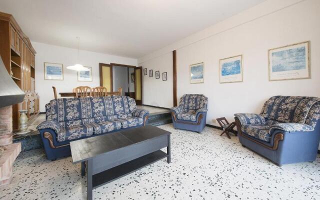 R28 Apartamento Montserrat 11-3
