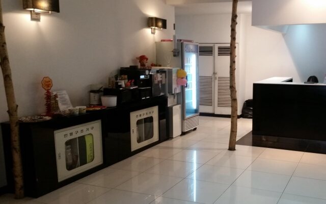 Hotel K