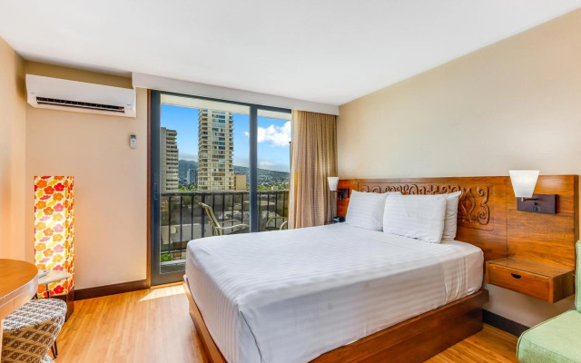 Castle Bamboo Waikīkī Hotel
