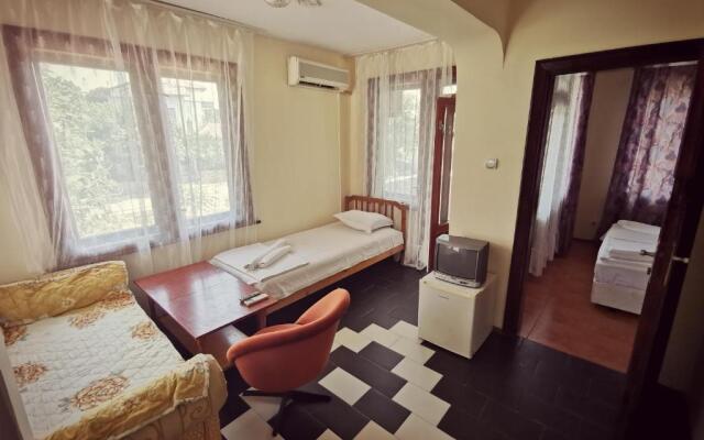 Hotel VALDI