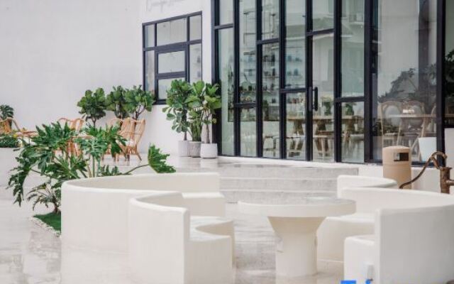 Orange white Vacation Homestay