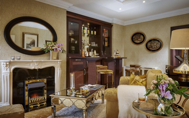 Hayfield Manor Hotel