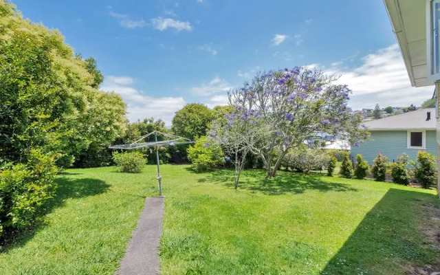 Bright Airy & Spacious 3 BR Home
