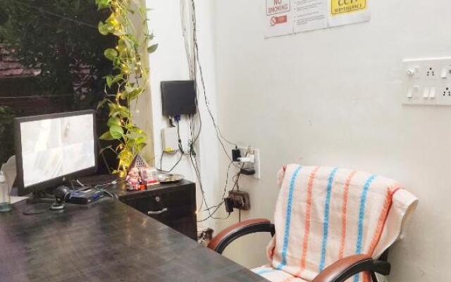 Amar Priya Guest House