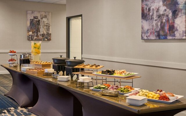 Delta Hotels by Marriott Minneapolis Northeast