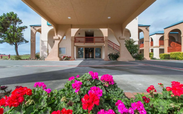 Quality Inn & Suites Crescent City Redwood Coast