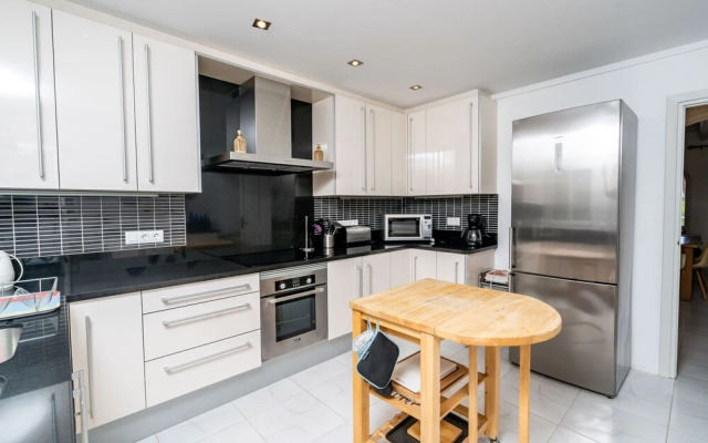 Stylish 5-bed Villa Almarina in Javea