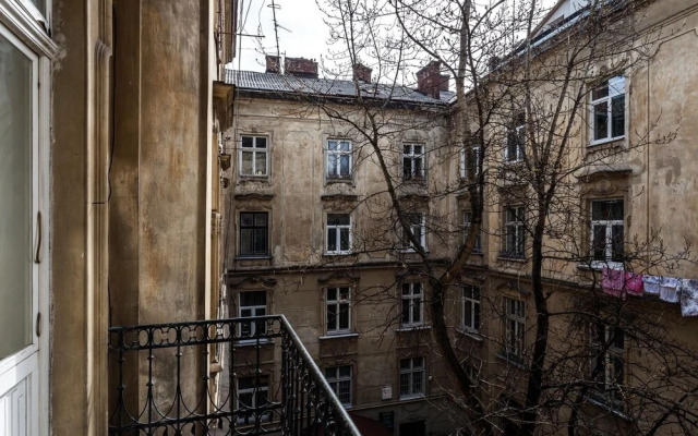 Leosphere Hostel