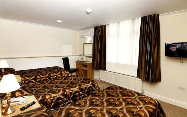 Russell Court Hotel