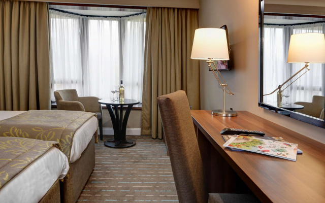 BEST WESTERN Brook Hotel