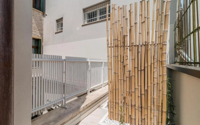 Blooms Botanical Rooms