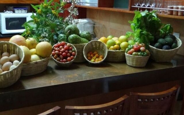 Villa Azalea Inn & Organic Farm