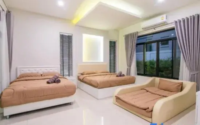 Villa me & you2