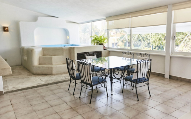 Hotel Suites Ixtapa Plaza