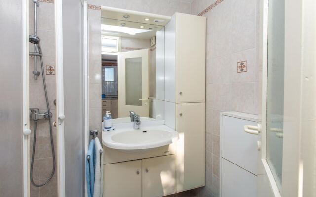 Awesome Home in Piran With Wifi and 1 Bedrooms