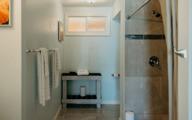Grapetree Bay Hotel & Villas