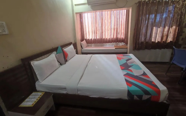 Hotel Mukesh residency