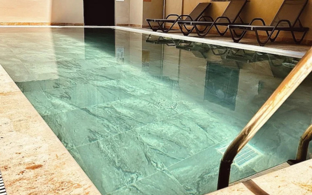 Fi̇fty5 Sui̇te Otel