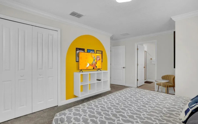 4361 Quote st