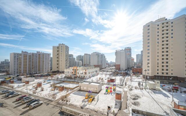 Сон и душ на Щорса