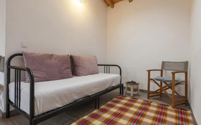 A28 - Castela Street Townhouse in Espiche