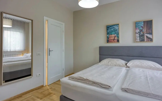 Elegant Panoramic Seaview Apartments