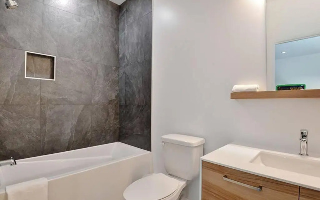 Blanc 28 - Les Chalets Alpins, Stoneham