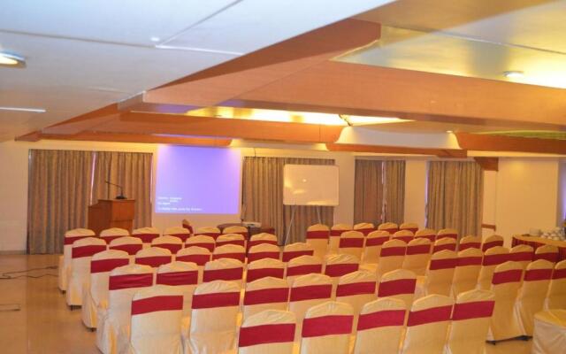 Hotel Deccan Royaale