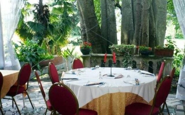 Hotel Julia Villa Maggi Ponti