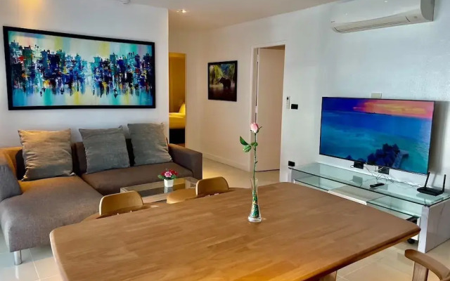 B12a Pool Access Partial Seaview 2brs 1bath Karon