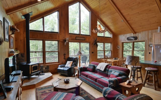 Spacious Cascade Chalet with Cozy Fireplace by RedAwning