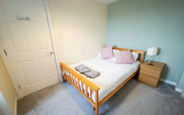 Tranquil 2Bed/2Bath Duplex Falkirk