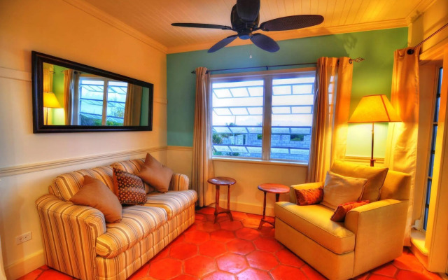 Villa Allamanda