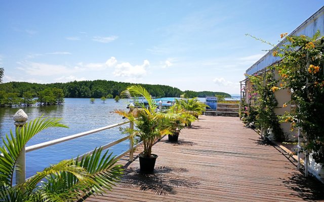 Mangrove Sanctuary Resort