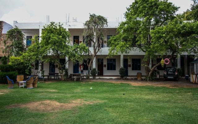 Hotel Amar by OYO Rooms