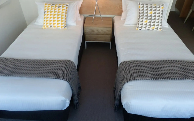 Link Portside Wharf Apartment Hotel
