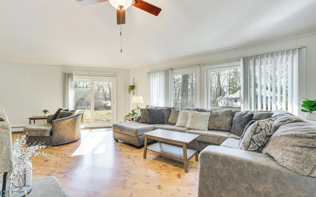 Close to 3 Ski Areas: Michigan Family Retreat!