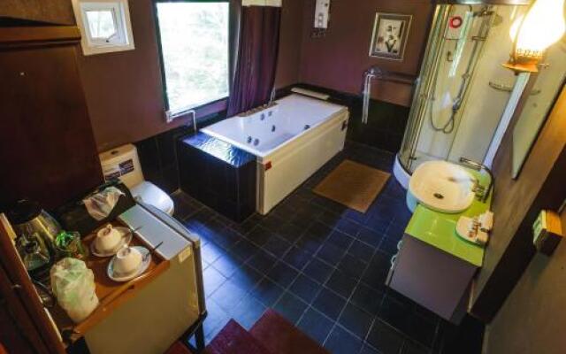 Ruan Rong Rong Resort & Spa