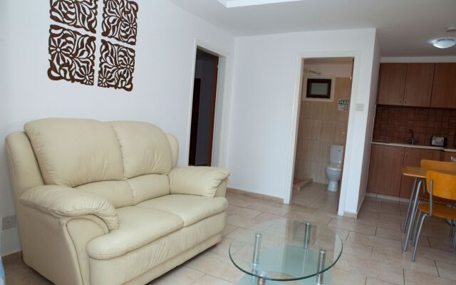 Alecos Hotel Apartments