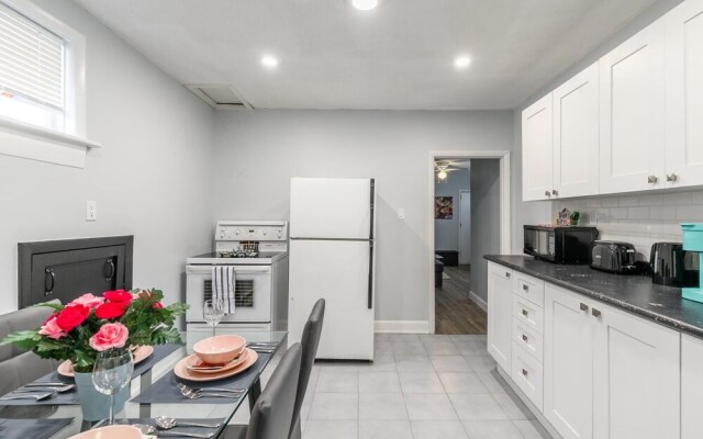 2BR Apartment Near Waterfalls Trails Parks