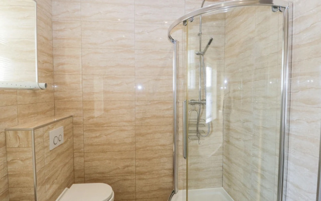 Carlton House Apartment 1