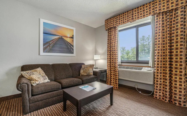 Super 8 Traverse City Mi